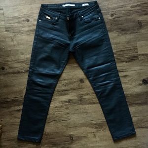 Leara Woman Pleather Jeans